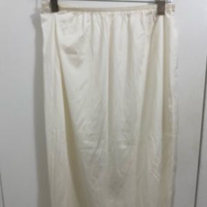 Vintage Wonder Maid Slip 70s 80s Nylon A Line Floral Lace Trim Slit Non Cling